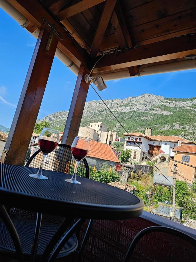 Castle - Inside,Voga Guesthause Hotell Krujë Eksteriør bilde