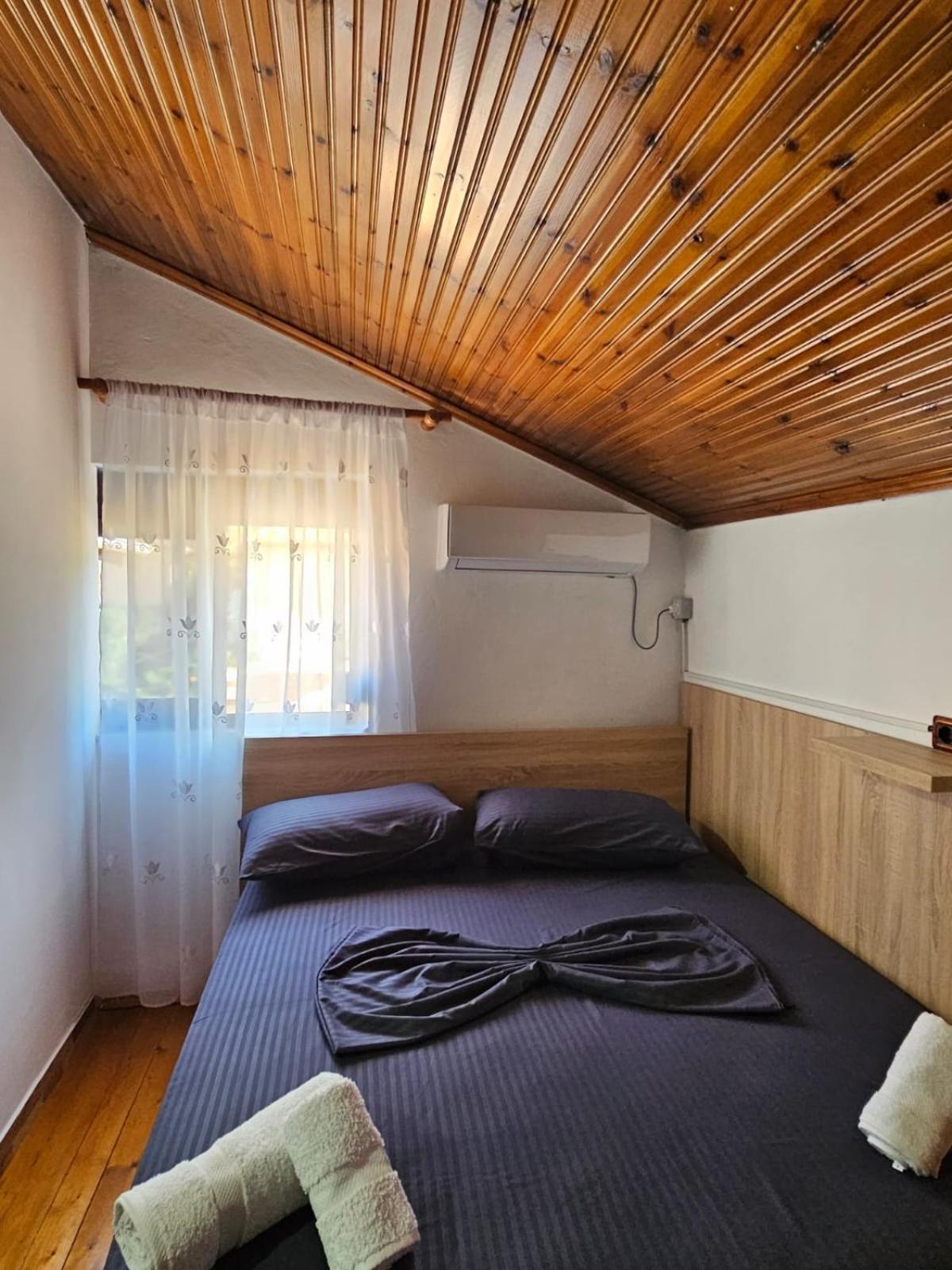 Castle - Inside,Voga Guesthause Hotell Krujë Eksteriør bilde